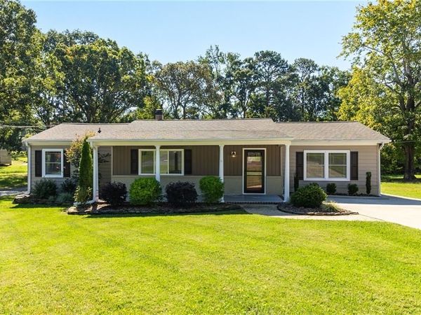 592 Morton Avenue , Asheboro, NC 27205