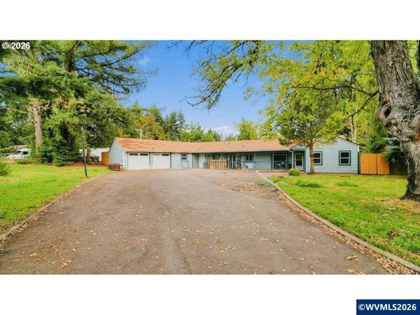 735 Boxwood Ln SE, Salem, OR 97302