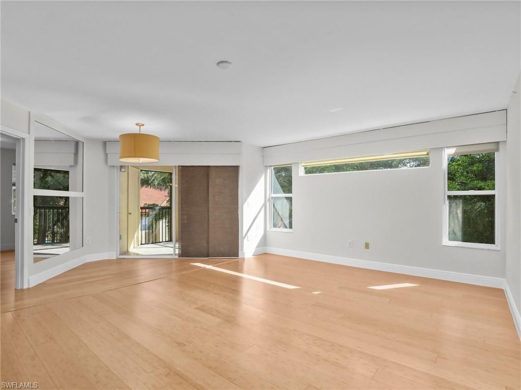 8870 Colonnades Ct W, Unit 332, Bonita Springs, FL 34135 Photo