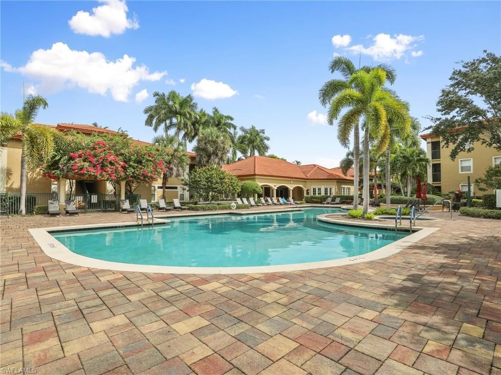 8870 Colonnades Ct W, Unit 332, Bonita Springs, FL 34135 Photo