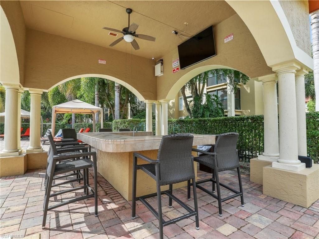 8870 Colonnades Ct W, Unit 332, Bonita Springs, FL 34135 Photo