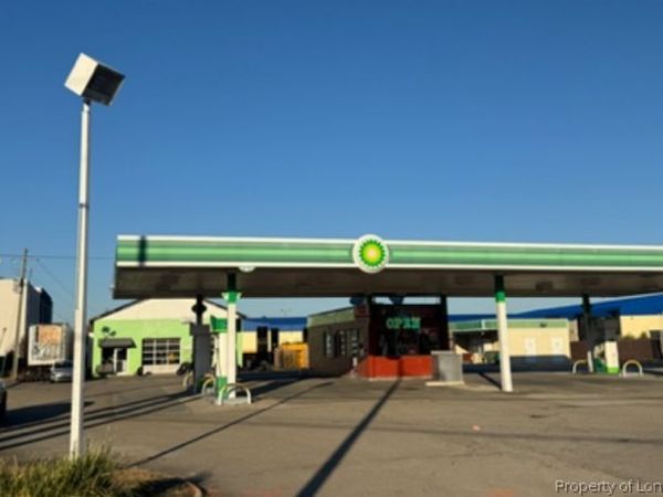 2101 Cedar Creek Road, Fayetteville, NC 28312