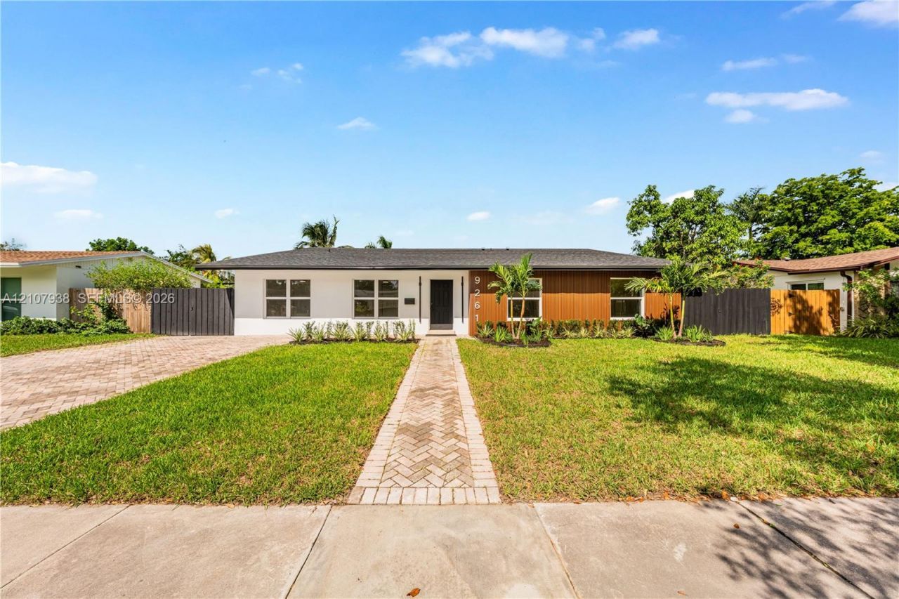 9261 SW 183rd Ter , Palmetto Bay, FL 33157 Photo