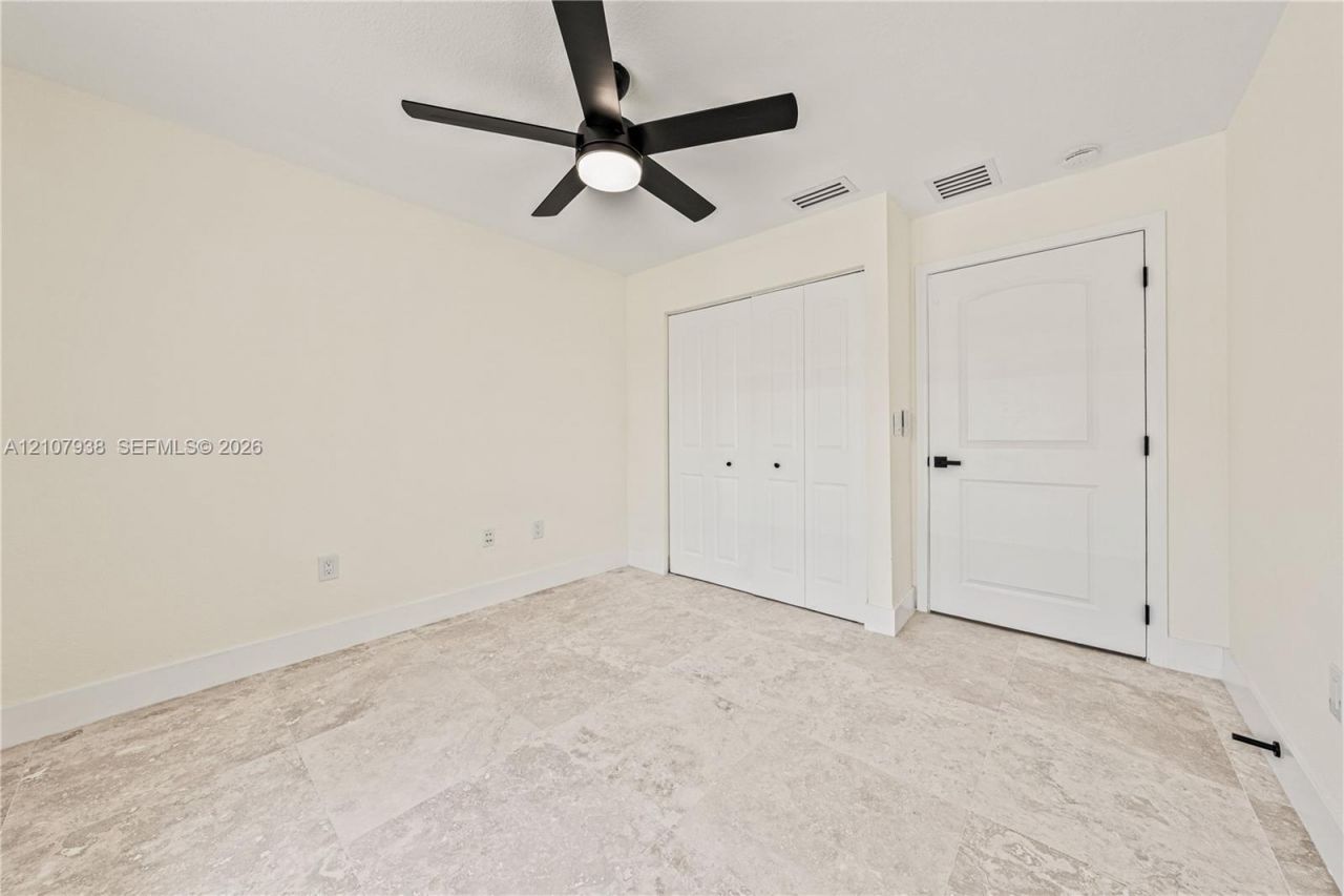 9261 SW 183rd Ter , Palmetto Bay, FL 33157 Photo