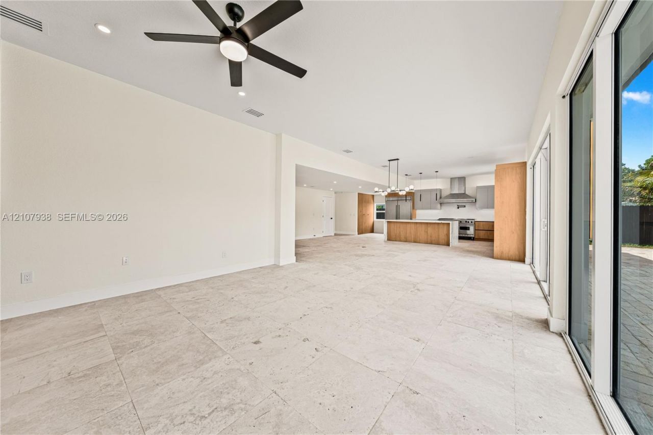 9261 SW 183rd Ter , Palmetto Bay, FL 33157 Photo