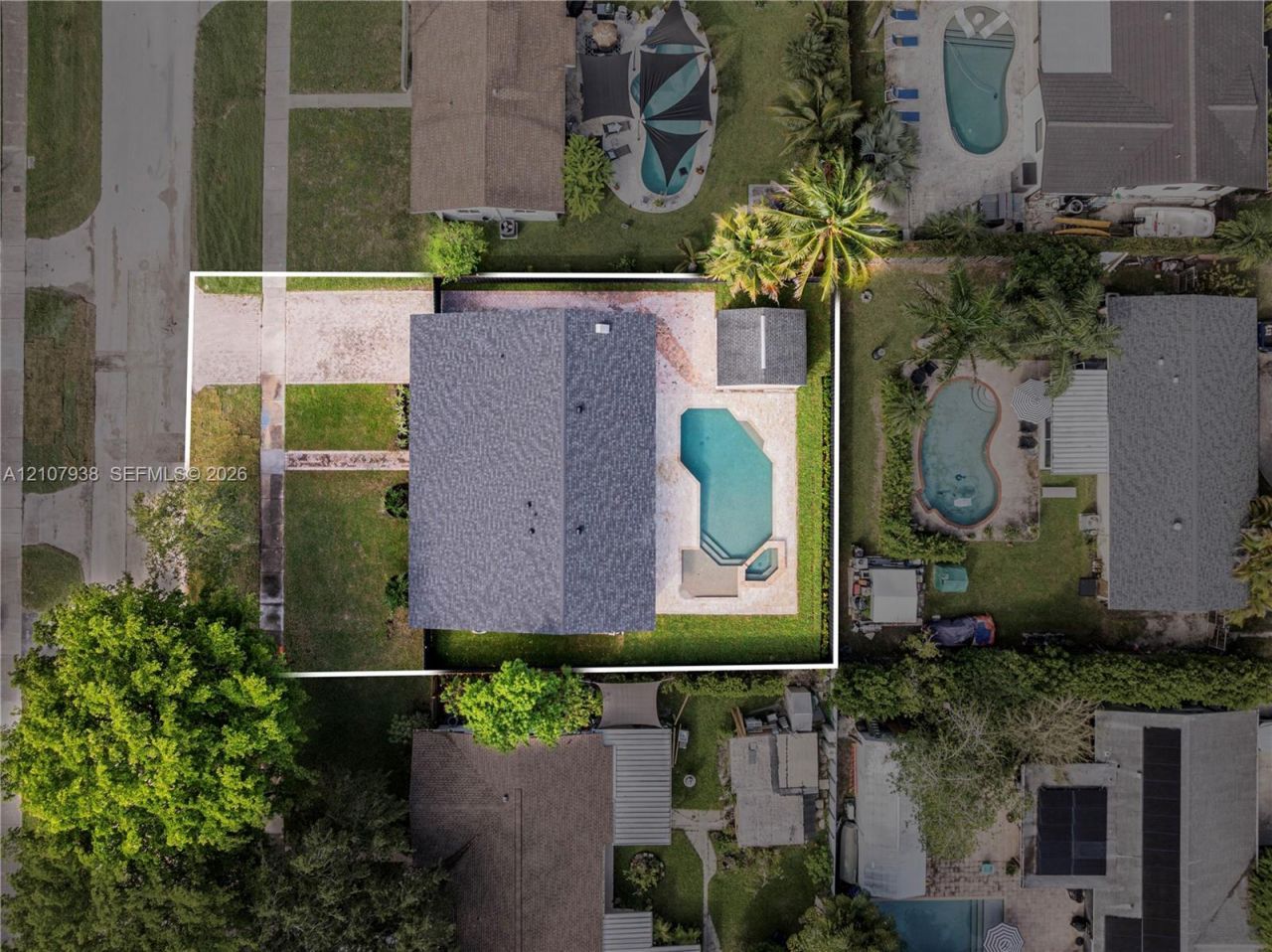 9261 SW 183rd Ter , Palmetto Bay, FL 33157 Photo