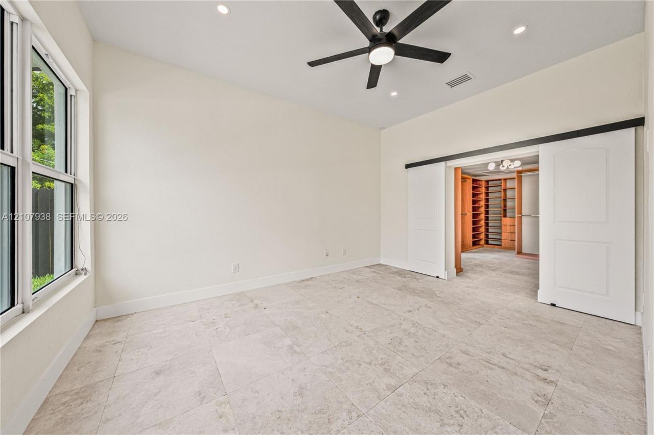 9261 SW 183rd Ter , Palmetto Bay, FL 33157 Photo