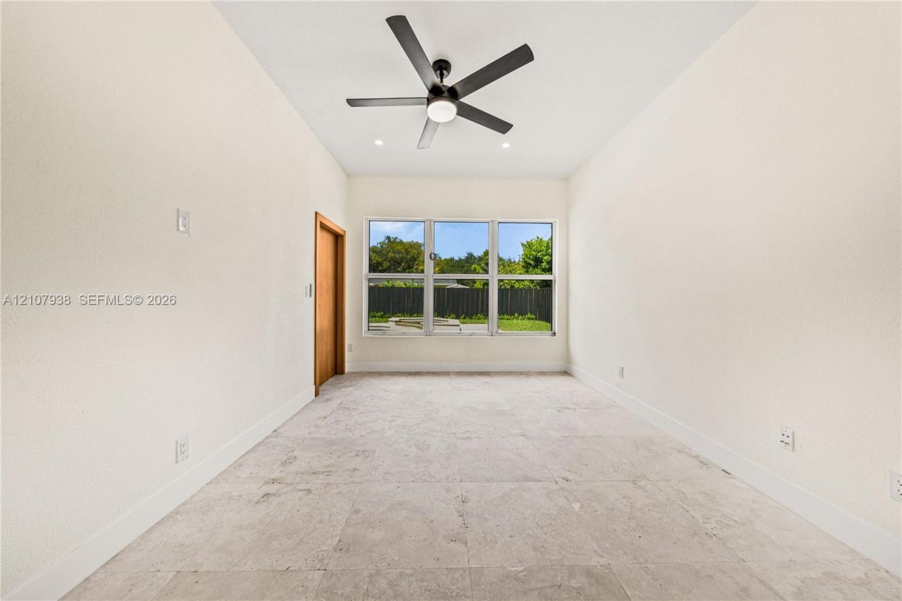 9261 SW 183rd Ter , Palmetto Bay, FL 33157 Photo