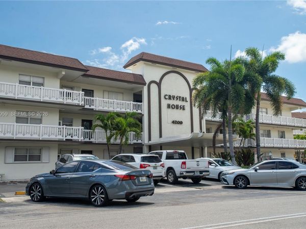 4200 Crystal Lake Dr , Unit 204, Deerfield Beach, FL 33064