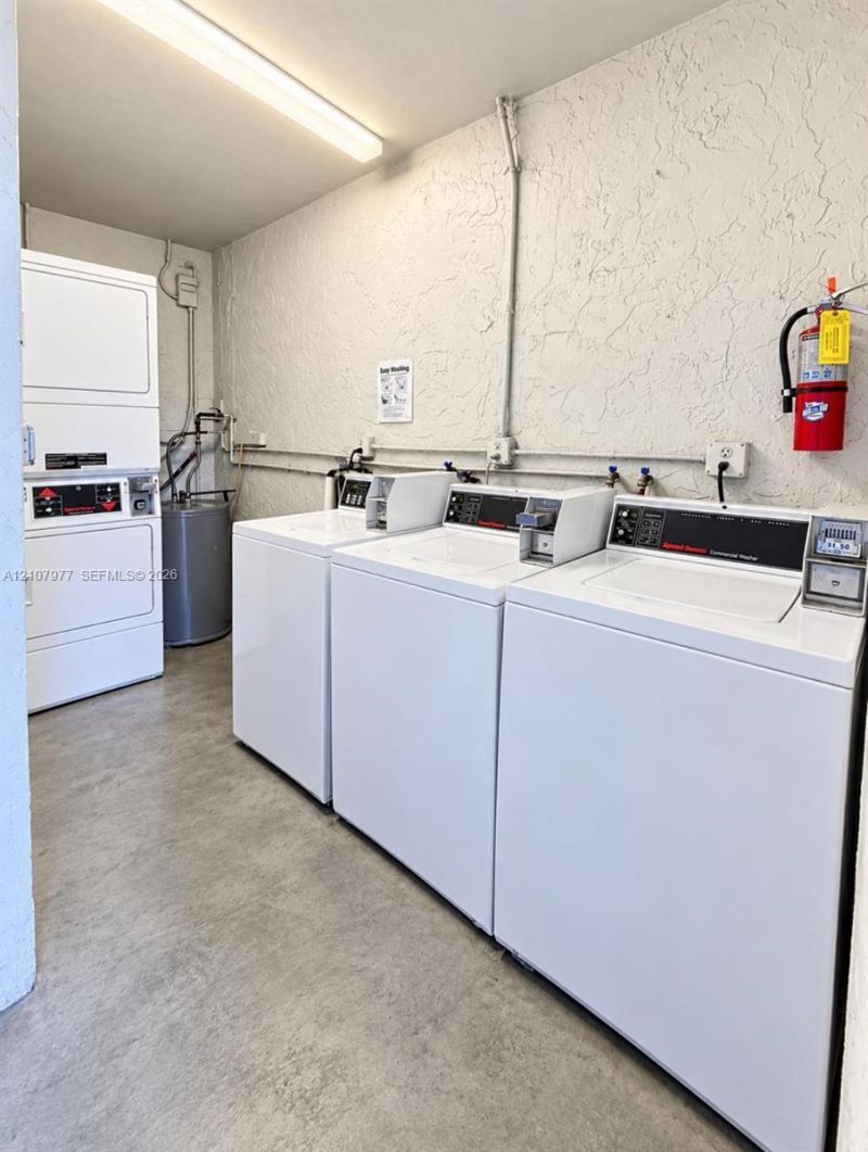 2315 W Okeechobee Rd , Unit 307, Hialeah, FL 33010 Photo