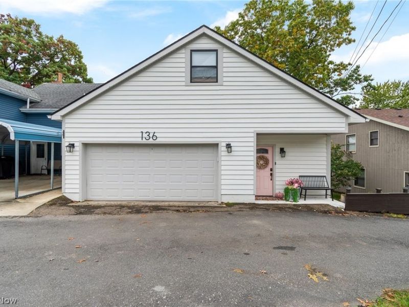 136 Wymore Avenue, Akron, OH 44319 Photo 2