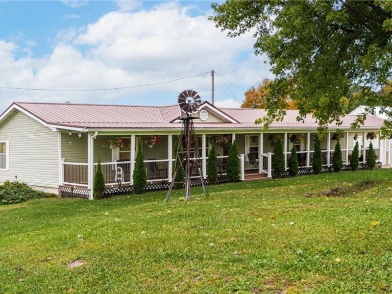 5975 Cambridge Road, New Concord, OH 43762 Photo 1