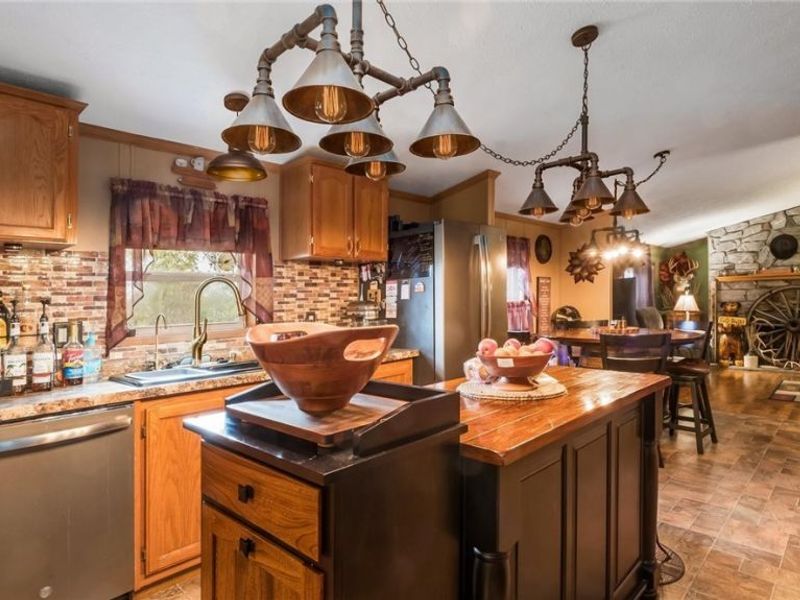 5975 Cambridge Road, New Concord, OH 43762 Photo 10