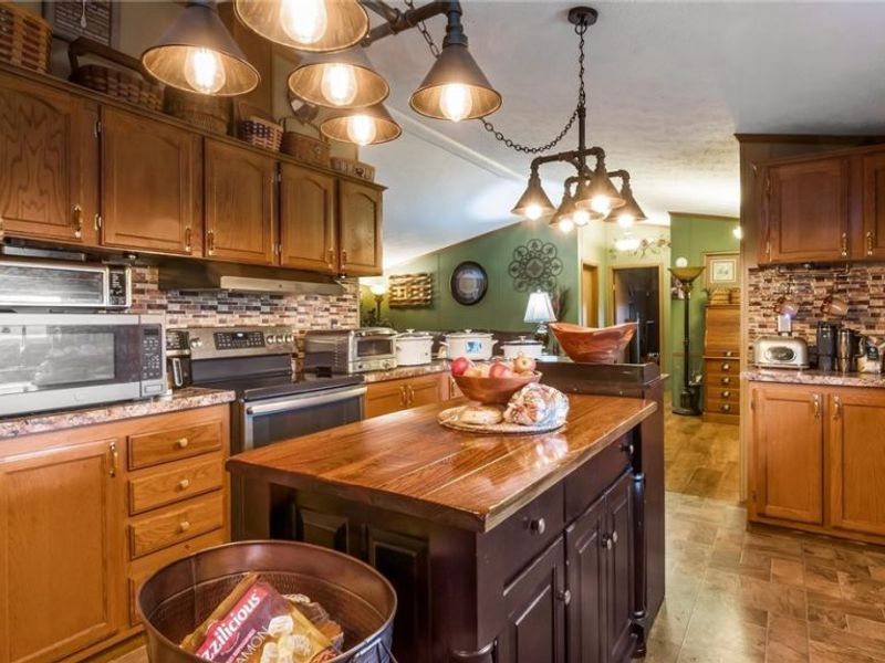 5975 Cambridge Road, New Concord, OH 43762 Photo 12