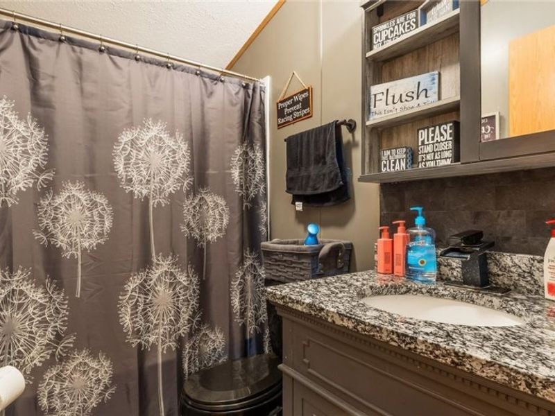 5975 Cambridge Road, New Concord, OH 43762 Photo 14