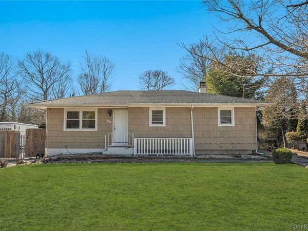 356 Cypress Drive , Mastic Beach, NY 11951