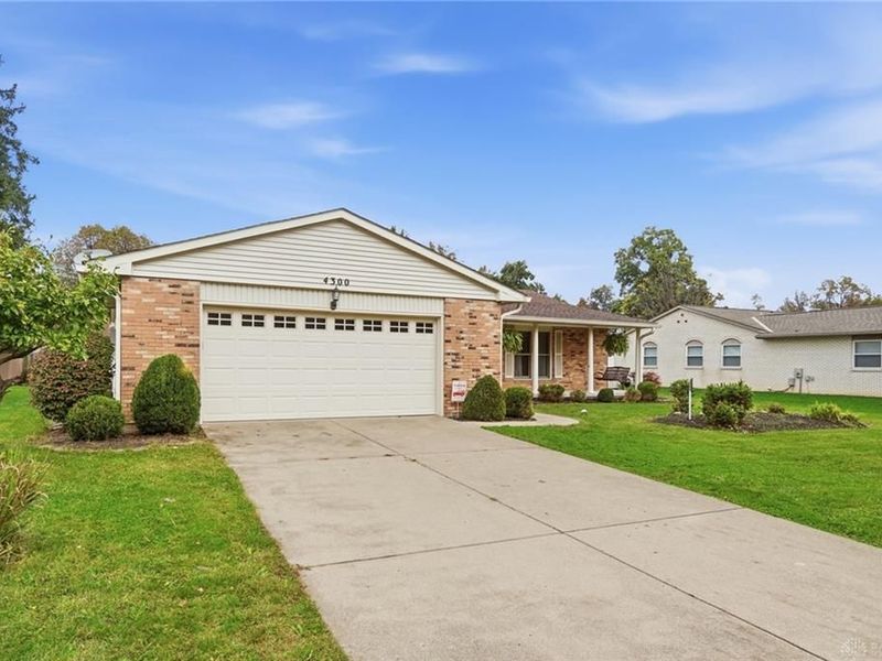 4300 W Harvest Lane, Franklin Township, OH 45005 Photo 3
