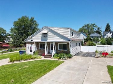 102 Dorrance Avenue , Buffalo, NY 14218