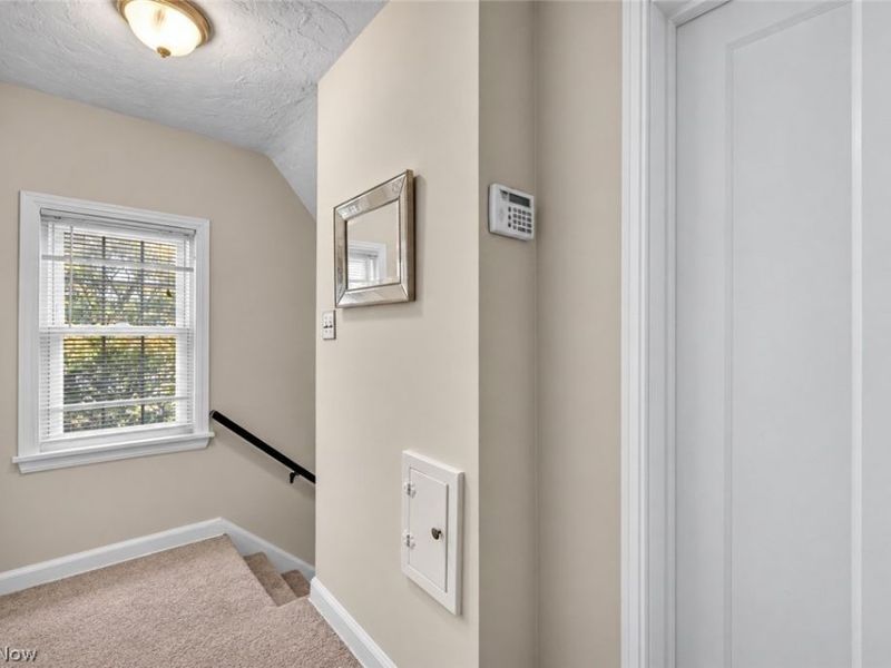 14912 Fernway Avenue, Cleveland, OH 44111 Photo 18
