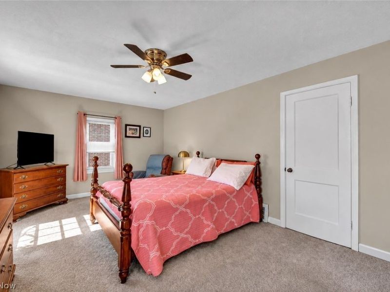14912 Fernway Avenue, Cleveland, OH 44111 Photo 21
