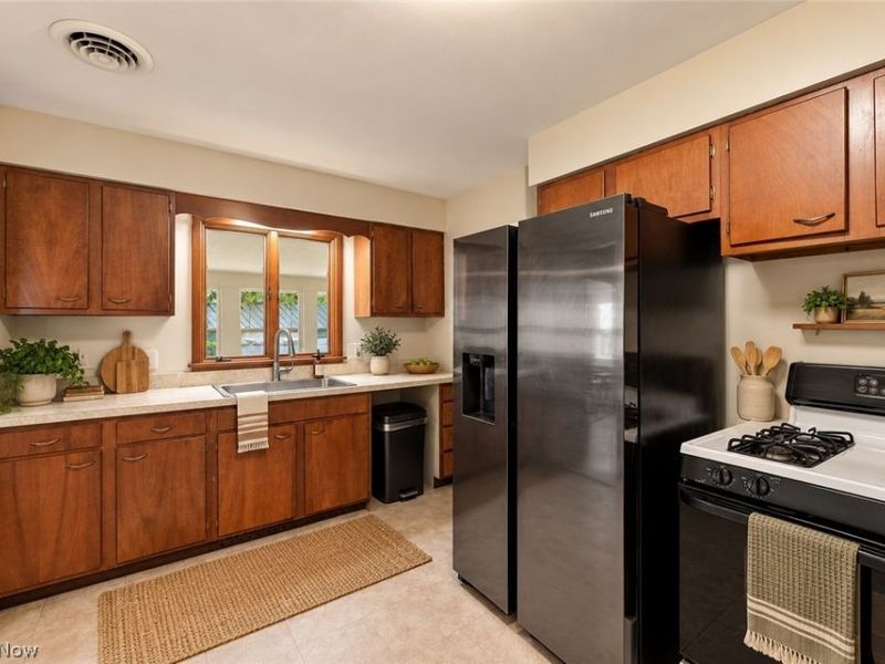 412 High Meadow Road, Amherst, OH 44001 Photo 19