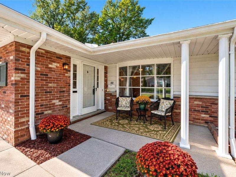 412 High Meadow Road, Amherst, OH 44001 Photo 2