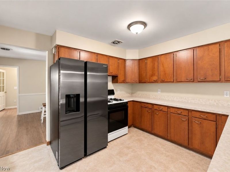 412 High Meadow Road, Amherst, OH 44001 Photo 22