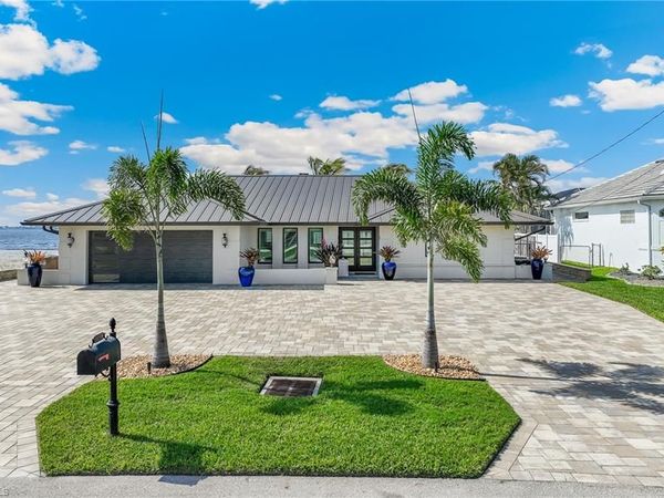 2286 SE 28th ST , CAPE CORAL, FL 33904