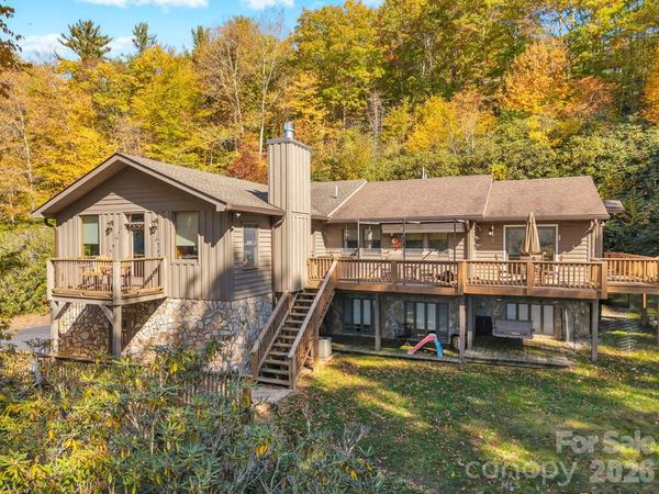 573 Watauga Street , Newland, NC 28657
