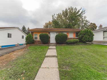 756 E Columbia Avenue , Pontiac, Mi 48340