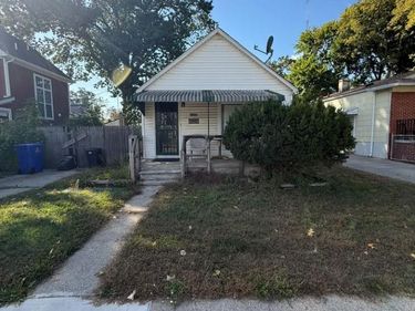 21385 Garden Lane , Royal Oak Township, Mi 48220