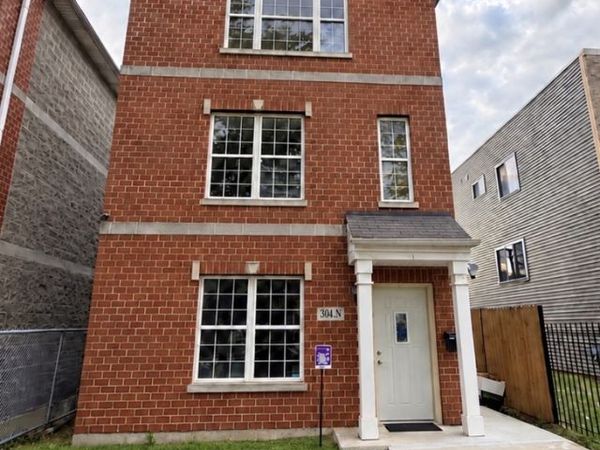 304 N Parkside Avenue , Chicago, IL 60644