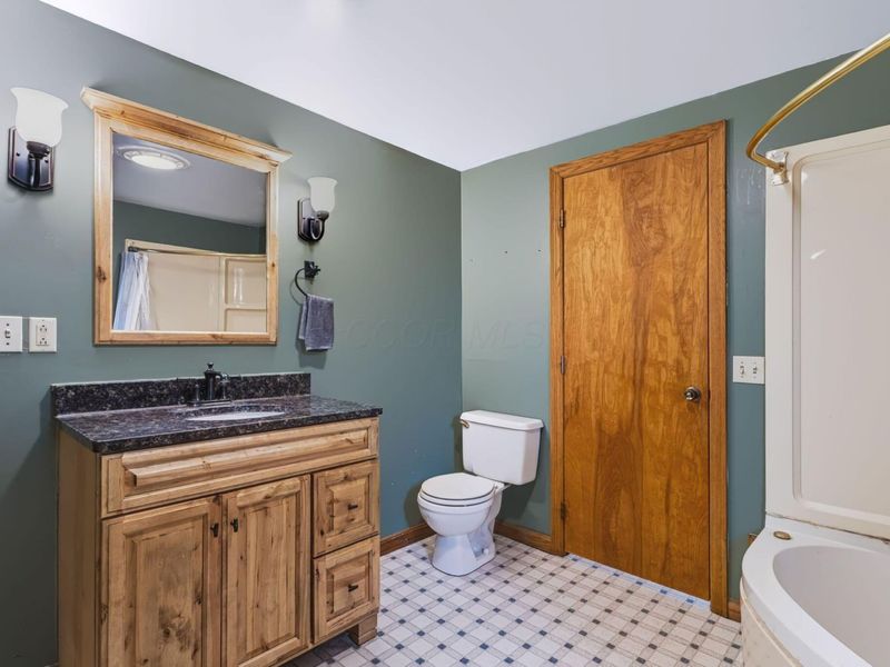 5465 Cincinnati Zanesville Road NE, Lancaster, OH 43130 Photo 16