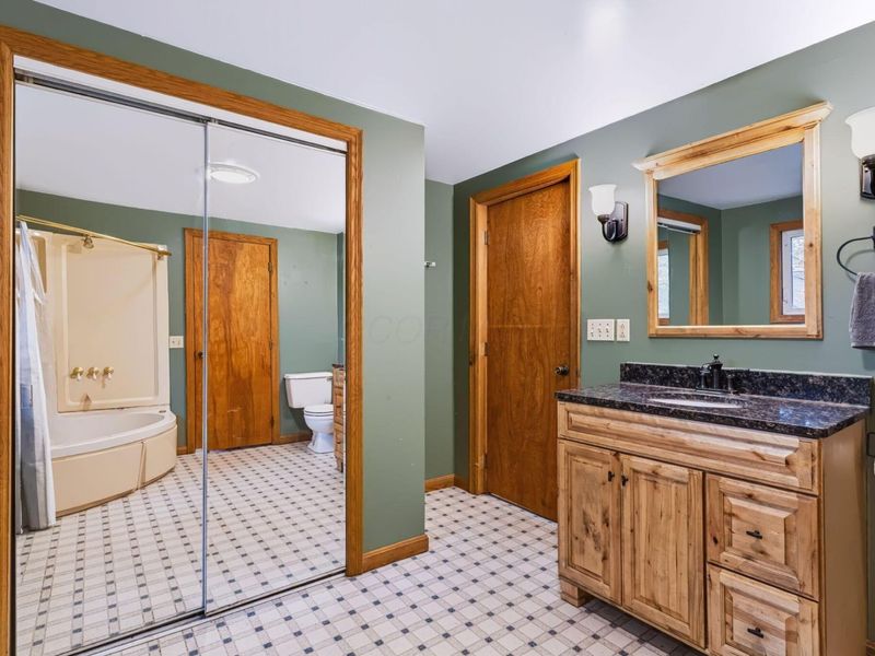 5465 Cincinnati Zanesville Road NE, Lancaster, OH 43130 Photo 17