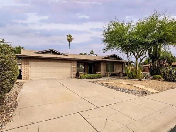 6260 E WINCHCOMB Drive, Scottsdale, AZ 85254
