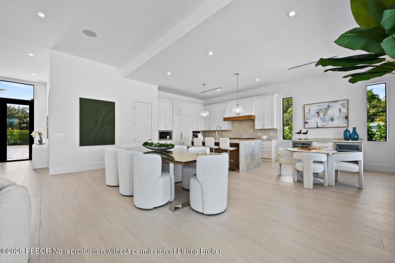 325 W Riverside Drive, Jupiter, FL 33469 Photo