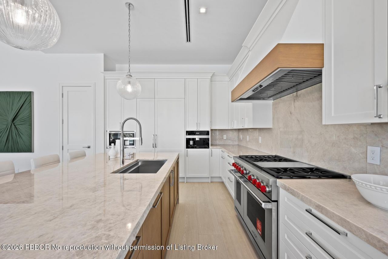 325 W Riverside Drive, Jupiter, FL 33469 Photo