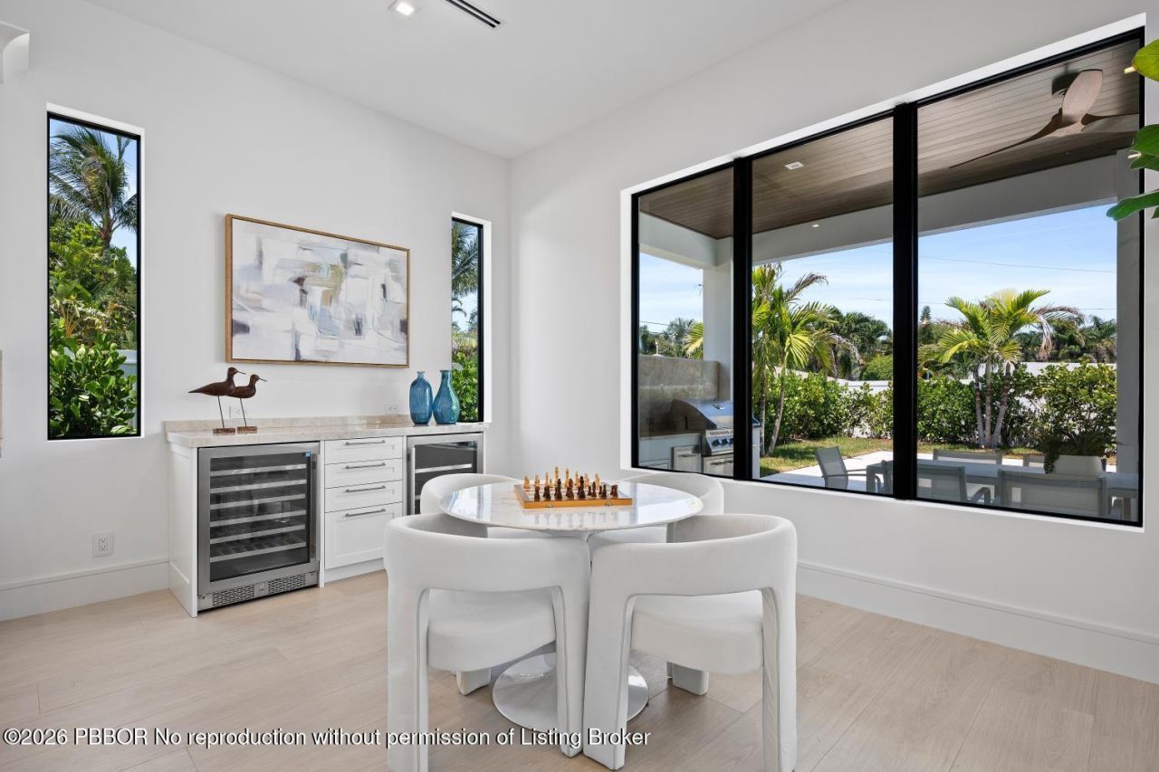 325 W Riverside Drive, Jupiter, FL 33469 Photo