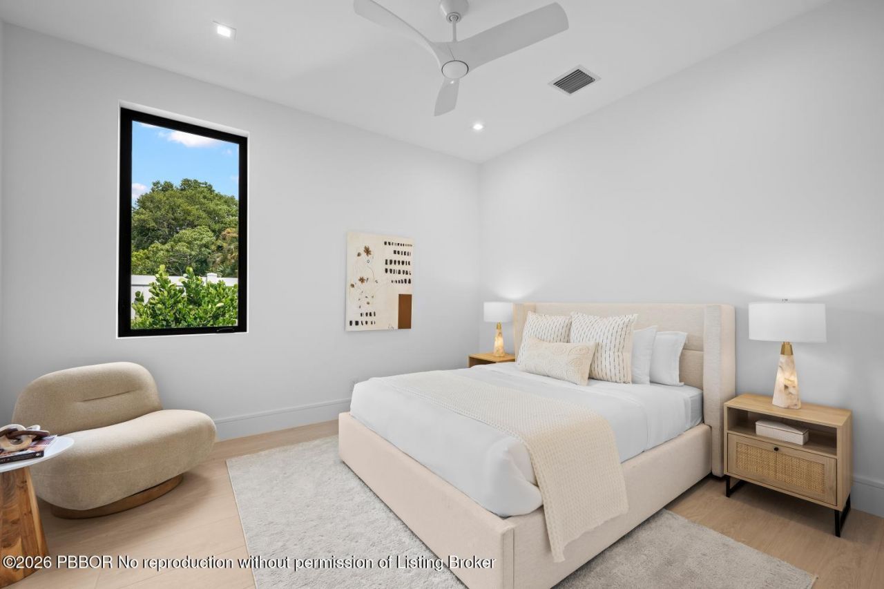 325 W Riverside Drive, Jupiter, FL 33469 Photo