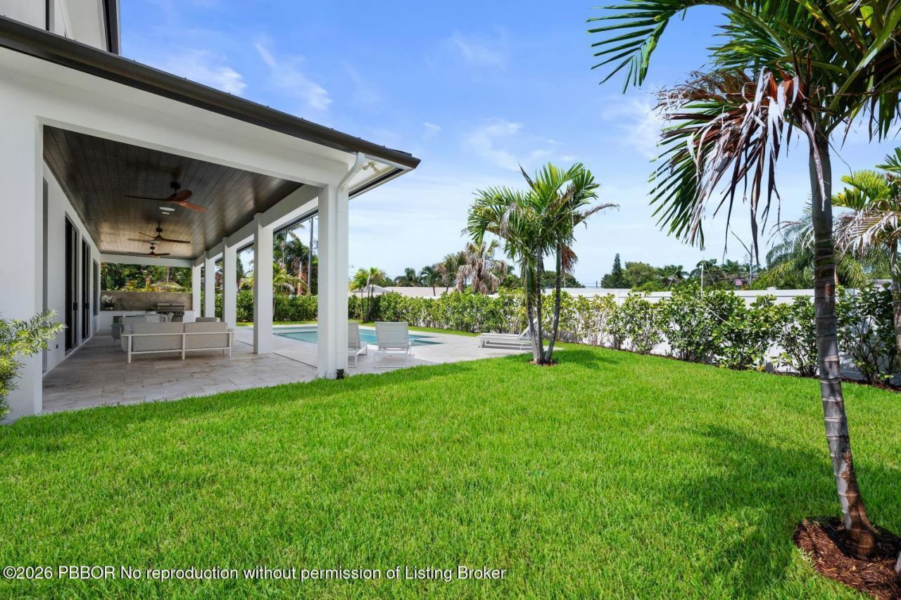 325 W Riverside Drive, Jupiter, FL 33469 Photo