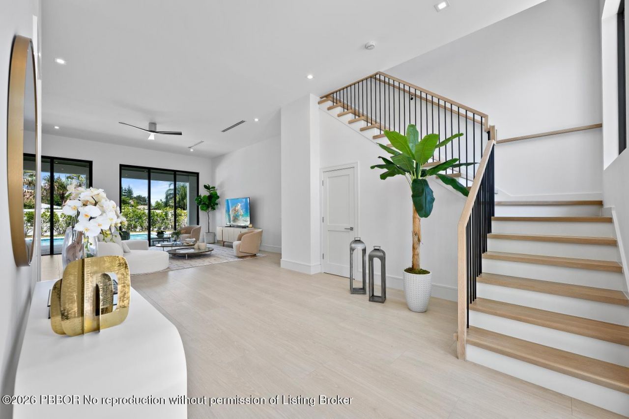 325 W Riverside Drive, Jupiter, FL 33469 Photo