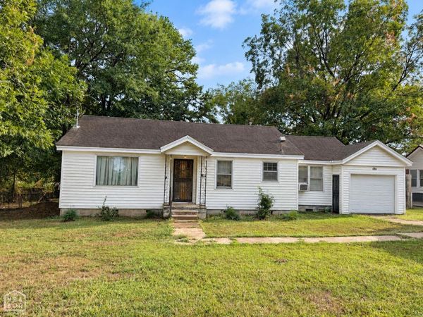 907 Sims, Jonesboro, AR 72401