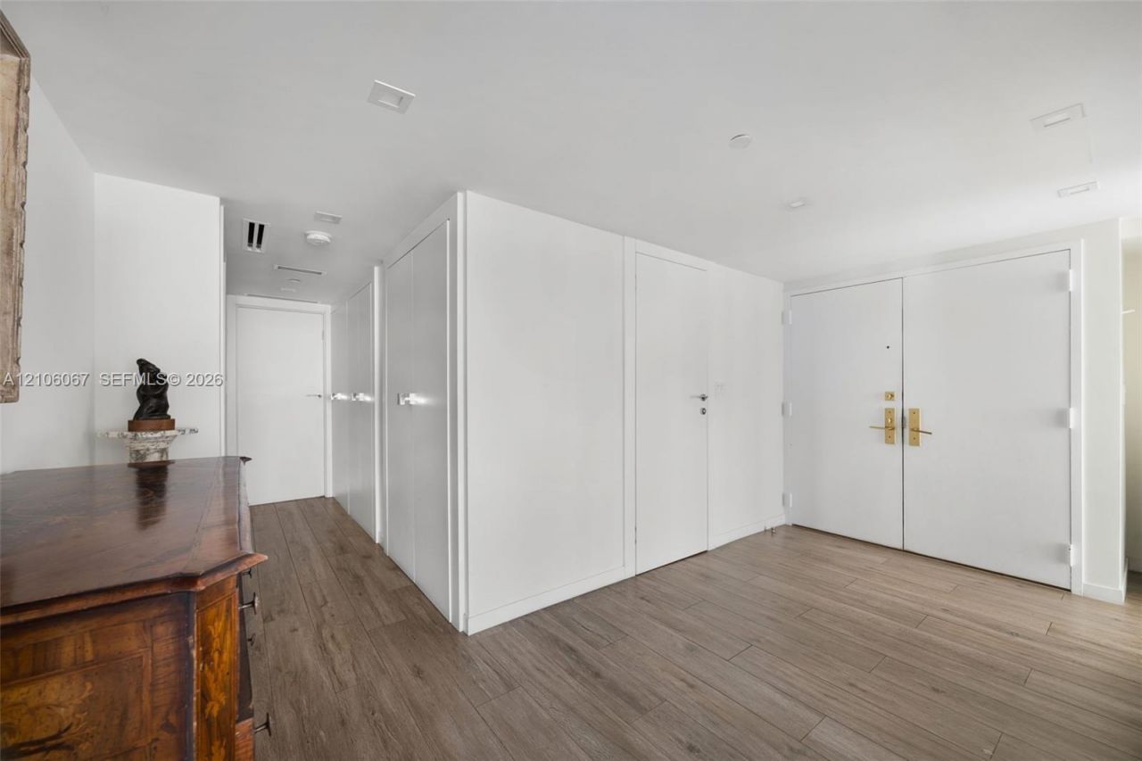 9 Island Ave, Unit 1215, Miami Beach, FL 33139 Photo