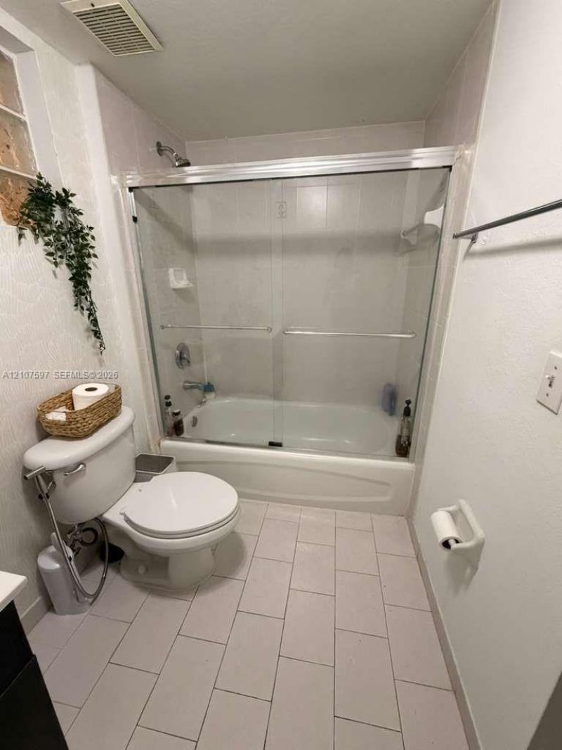 650 Palm Ave , Unit 2-A3, Hialeah, FL 33010 Photo