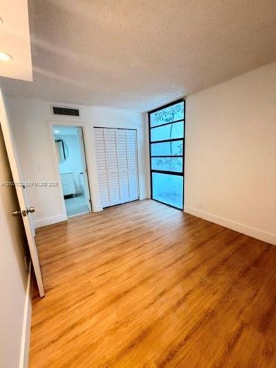 20400 W Country Club Dr , Unit 112, Aventura, FL 33180 Photo