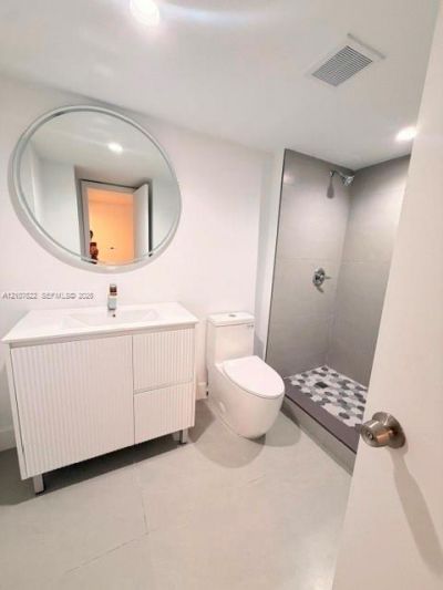 20400 W Country Club Dr , Unit 112, Aventura, FL 33180 Photo