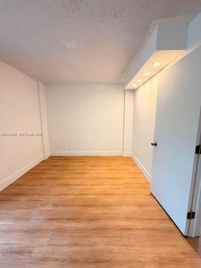 20400 W Country Club Dr , Unit 112, Aventura, FL 33180 Photo