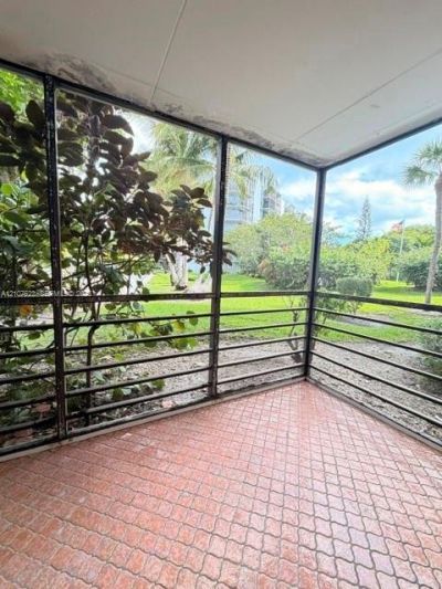20400 W Country Club Dr , Unit 112, Aventura, FL 33180 Photo