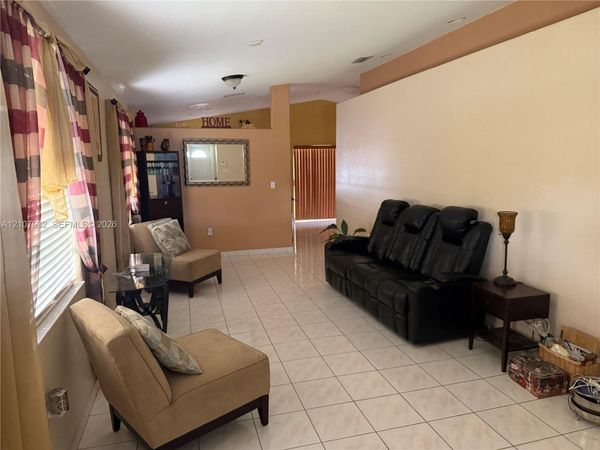 Hialeah, FL 33018