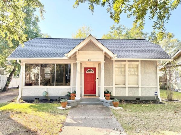 912 2nd Avenue N, Columbus, MS 39701